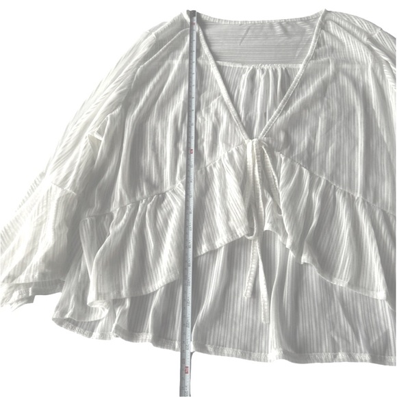 ✨Sold✨4/$20 Kimono Style White Sheer Top With Front Tie Closure New 2XL - Picture 8 of 11